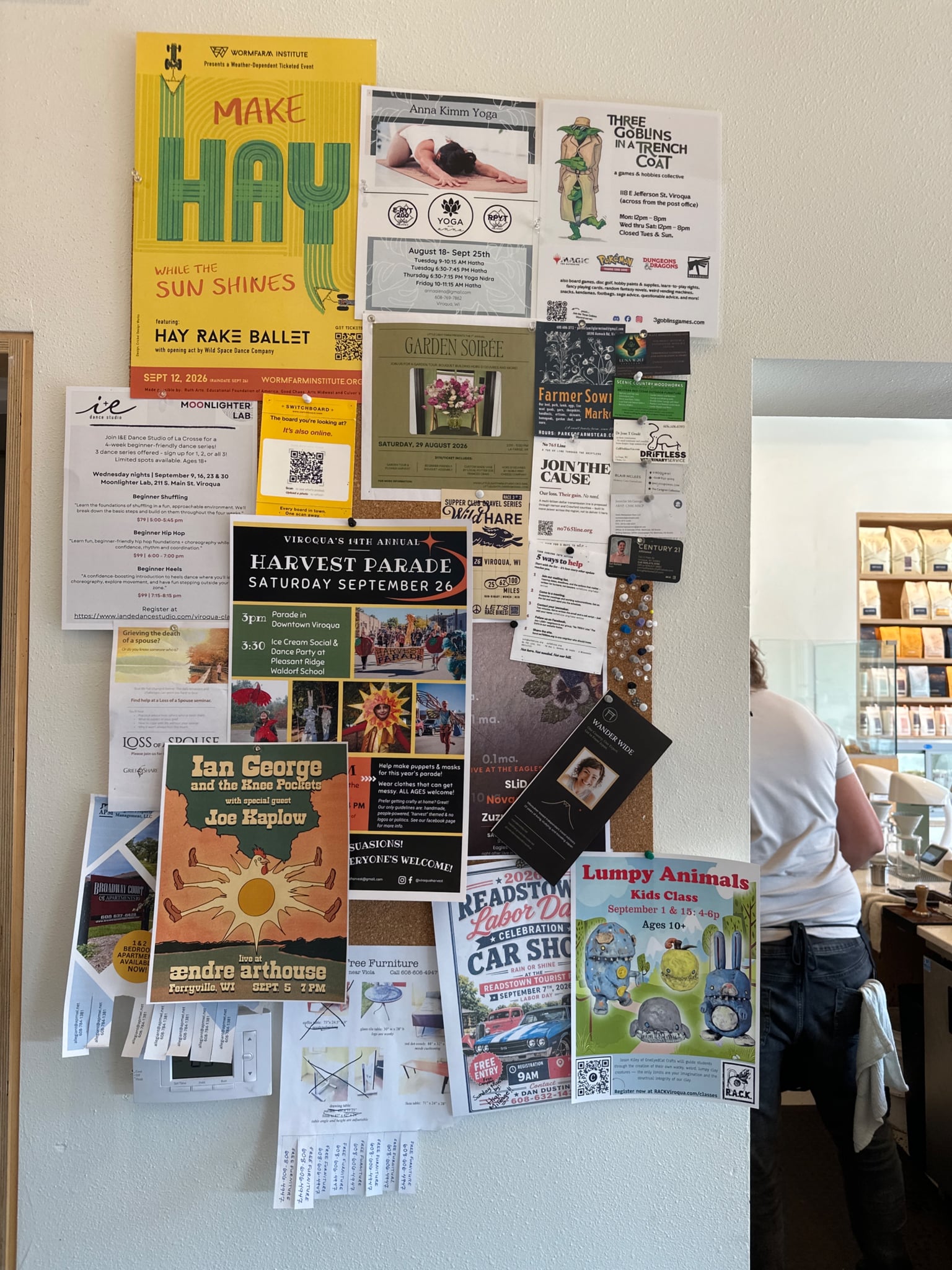 Wonderstate Cafe bulletin board